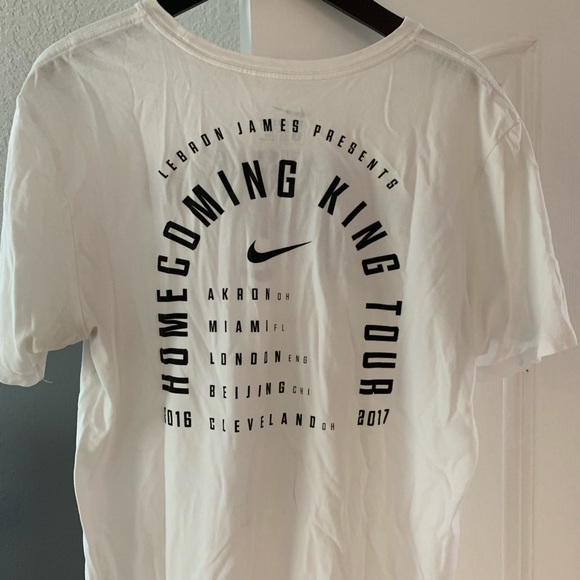 Nike Lebron Dri-Fit shirt - Picture 3 of 3